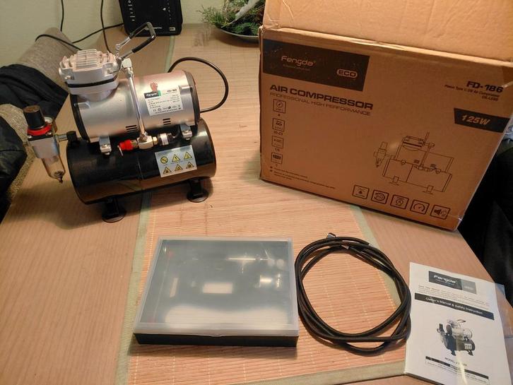 Fengda FD-186 luchtcompressor, Doe-het-zelf en Verbouw, Compressors, Gebruikt, 100 liter of meer, Minder dan 200 liter/min, Ophalen of Verzenden