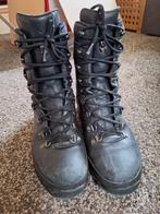 Lowa bergschoenen - maat 44 - topstaat, Sport en Fitness, Bergsport en Wandelen, Ophalen of Verzenden, Zo goed als nieuw, Schoenen