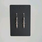 Oorbellen - Daggers, Overige materialen, Hangers, Nieuw, Ophalen of Verzenden