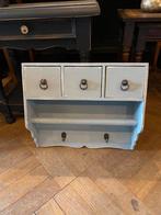 Brocante hangkastje, oud wandkastje, klein keukenkastje VdlM, Antiek en Kunst, Ophalen