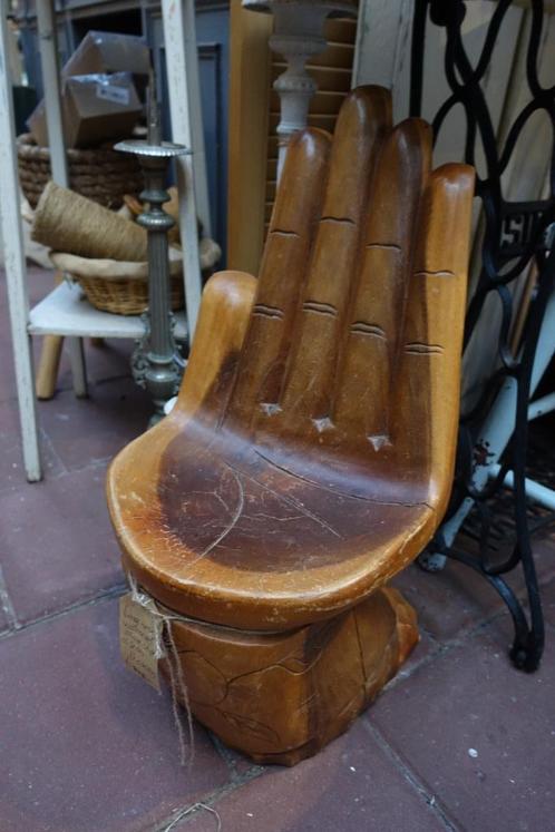 Handstoel/uniek item/houtsnijwerk, Antiek en Kunst, Antiek | Woonaccessoires, Ophalen