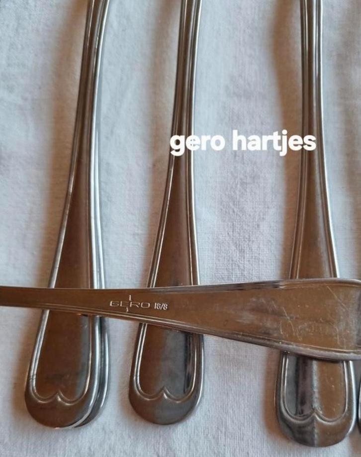 Bestek Gero 18/8 hartjes in de handvatten, Huis en Inrichting, Keuken | Bestek, Zo goed als nieuw, Rvs of Chroom, Ophalen of Verzenden