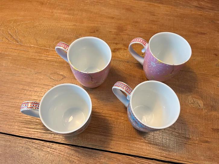 Pip Studio Kopjes Set, Huis en Inrichting, Keuken | Servies, Zo goed als nieuw, Overige typen, Overige stijlen, Ophalen of Verzenden