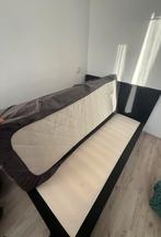 Te koop nog een goede zwarte tweepersoons boxspring, Ophalen, Gebruikt, Zwart, Tweepersoons