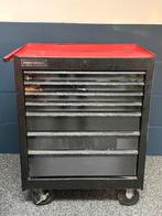 Gereedschapswagen International leeg, Ophalen, Gebruikt