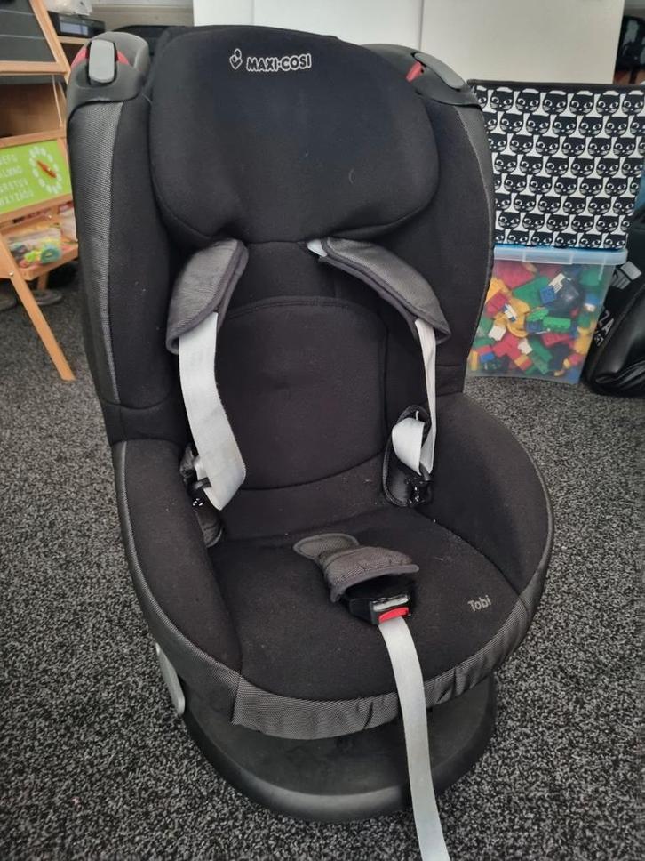 Maxi-Cosi Tobi autostoel - Zwart - Verstelbaar, Kinderen en Baby's, Autostoeltjes, Zo goed als nieuw, Maxi-Cosi, 9 t/m 18 kg, Autogordel