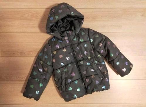Izgst! Heerlijk warme zwarte jas met 💕van H&M! Mt. 122/128, Kinderen en Baby's, Kinderkleding | Maat 122, Gebruikt, Meisje, Jas