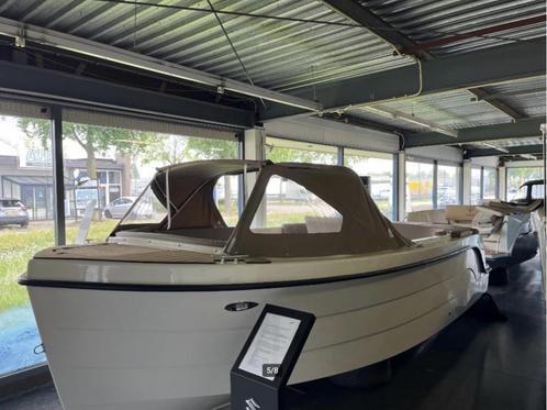 TendR 600, Watersport en Boten, Sloepen, Zo goed als nieuw, 30 tot 50 pk, 6 meter of meer, Buitenboordmotor, Benzine, Polyester