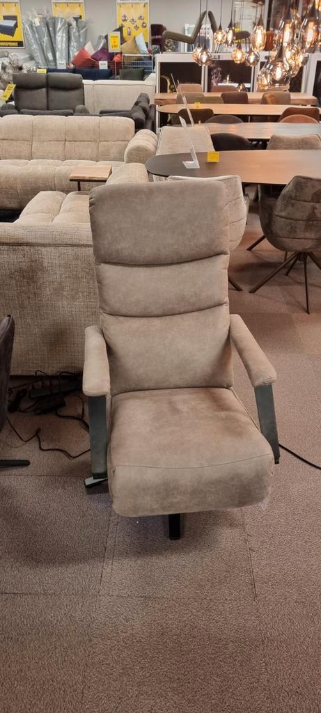 Elektrische fauteuil - Nu slechts €999!, Huis en Inrichting, Fauteuils, Nieuw, Stof, 75 tot 100 cm, 75 tot 100 cm, Ophalen of Verzenden