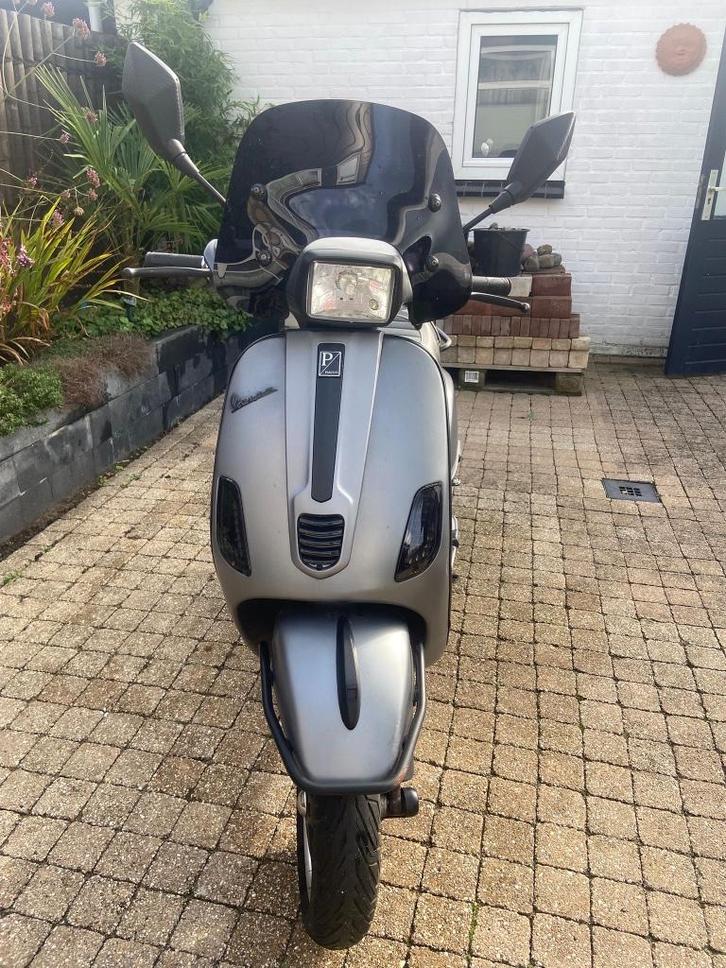 Vespa s50 te koop!, Fietsen en Brommers, Scooters | Vespa, Gebruikt, Vespa S, Maximaal 45 km/u, Benzine, Ophalen