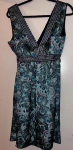 Satijnen jurk (groen/blauw), Ophalen, Maat 42/44 (L), Zo goed als nieuw, Boven de knie