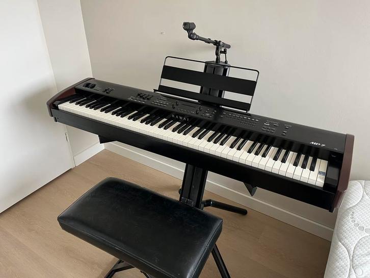 Complete stage piano set: Kawai MP7, Muziek en Instrumenten, Piano's, Zo goed als nieuw, Zwart, Ophalen