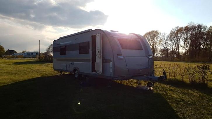 Adria Astella 663 HT AIRCO E&P MOVER VAATWASSER ATC WINTER, Caravans en Kamperen, Caravans, Particulier, tot en met 5, 1500 - 2000 kg