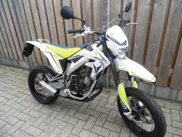 HM Vent Derapage RR Husqvarna 6-2021 11.109km NIEUWSTAAT beschikbaar voor biedingen