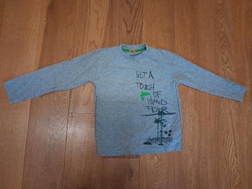 Shirt Hema maat 122/128 beschikbaar voor biedingen