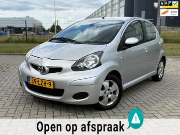 Toyota Aygo 1.0-12V Comfort AIRCO LM VELGEN beschikbaar voor biedingen