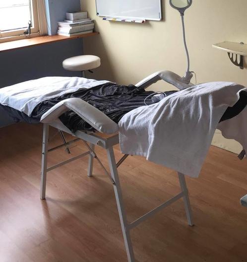 Behandelstoel zonder stoelhoes – in goede staat, Diensten en Vakmensen, Schoonheidsspecialisten | Overige, Huidbehandeling, Massage