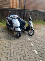 Piaggio fly, Fietsen en Brommers, Scooters | Piaggio, Gebruikt, Maximaal 45 km/u, Ophalen of Verzenden, Fly