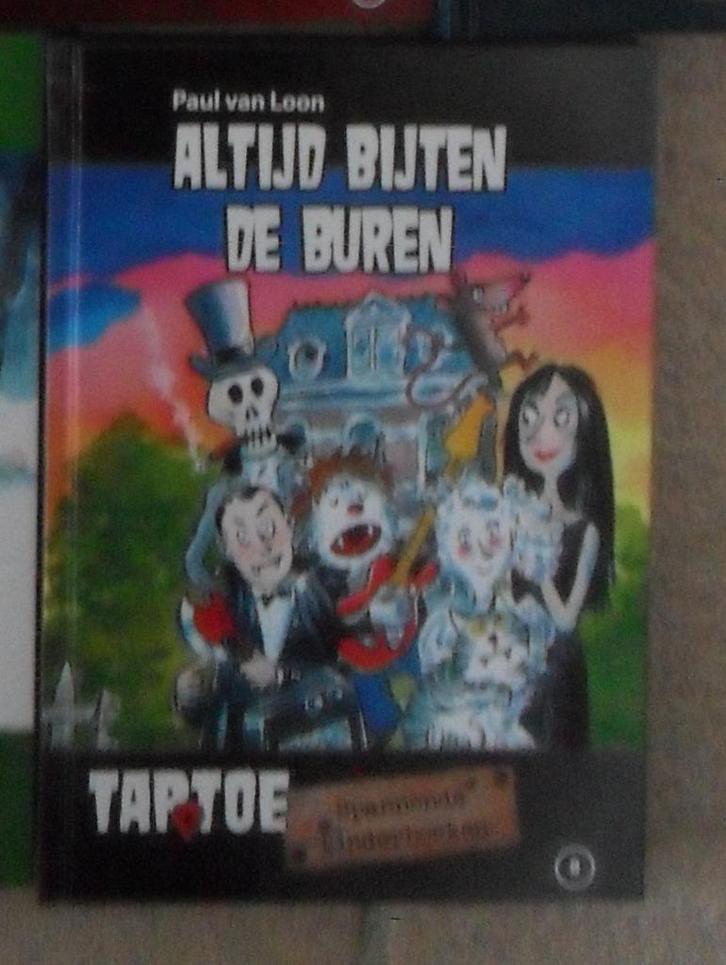 * Paul van Loon - altijd bijten de buren * vampieren, Boeken, Kinderboeken | Jeugd | onder 10 jaar, Gelezen, Fictie algemeen, Ophalen of Verzenden