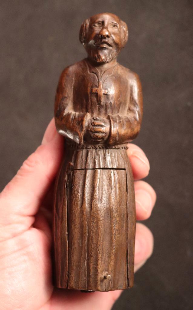 Antiek beeldje met verassing, Antiek en Kunst, Kunst | Beelden en Houtsnijwerken, Ophalen of Verzenden