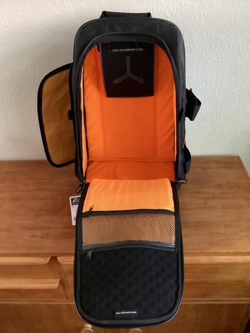 Case Logic rugtas- nieuwstaat, Sieraden, Tassen en Uiterlijk, Tassen | Rugtassen, Zo goed als nieuw, Overige merken, 30 tot 45 cm