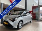 Toyota Aygo 1.0 VVT-i x-play,Apple Carplay Android Auto,Acht, Auto's, Toyota, Te koop, Zilver of Grijs, Benzine, Hatchback