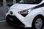 Toyota Aygo 1.0 VVT-i x-fun Airco Bluetooth Nap, 12 maanden, Gebruikt, Euro 6, 4 stoelen