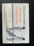 De nieuwe achternaam - Elena Ferrante, Boeken, Ophalen of Verzenden, Zo goed als nieuw, Nederland