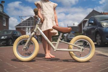 Veloretti mini met origineel mandje  beschikbaar voor biedingen
