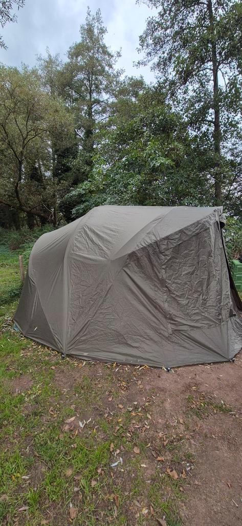 Trakker Superdome Bivvy - Ruime Vis Tent, Watersport en Boten, Hengelsport | Karpervissen, Gebruikt, Overige typen, Ophalen