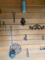 ijzeren brocante en gereedschap wijwater vaatje kapstok, Ophalen of Verzenden