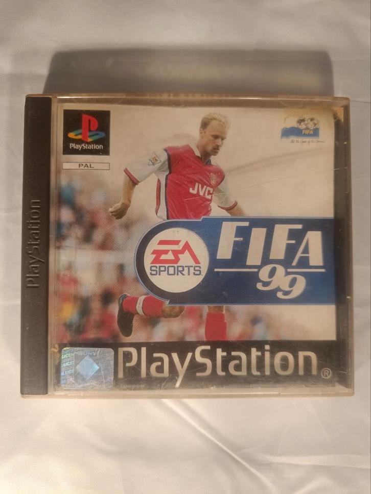 Fifa 99 playstation 1 compleet, Spelcomputers en Games, Games | Sony PlayStation 1, Gebruikt, Sport, 2 spelers, Vanaf 3 jaar, Eén computer