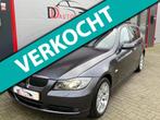 BMW 3-serie Touring 325xi LEER/PANO/XENON/PDC/XDRIVE/STOELVE, Gebruikt, Zwart, 2497 cc, Handgeschakeld