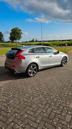 Volvo V40 2.0 T3 152 pk R-design Electric silver metal.Trekh, Voorwielaandrijving, 4 cilinders, 700 kg, 1331 kg