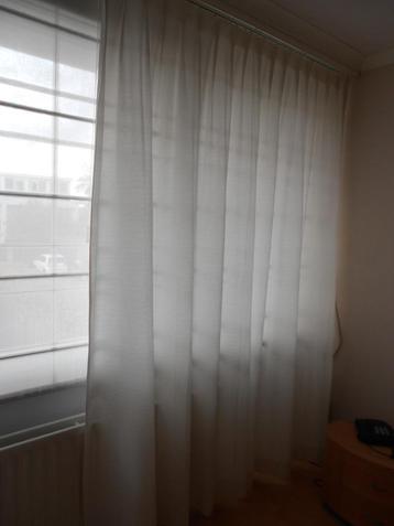 Overgordijnen beschikbaar voor biedingen