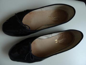 Repetto Paris zwarte ballerina's, mooi lakleer, mt. 37, zgan beschikbaar voor biedingen