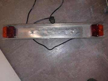 Lichtbalk voor aanhanger ( met 7 polige stekker ) beschikbaar voor biedingen