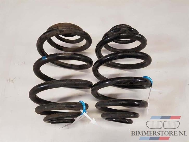 Spiraalveer achterzijde BMW E46 3-Serie 1998-2005, Auto-onderdelen, Ophanging en Onderstel, BMW, Gebruikt, Ophalen of Verzenden