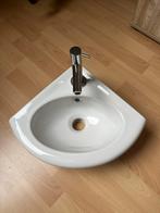 Sphinx Hoekfontein 30x30cm met Kraan, Minder dan 50 cm, Gebruikt, Ophalen of Verzenden, Minder dan 25 cm