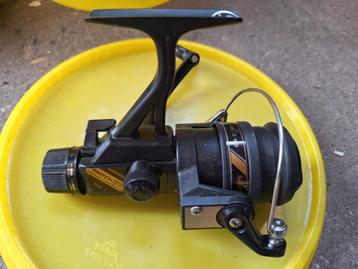 Shimano Match 25 incl reserve spoel  ( i.z.g.st) beschikbaar voor biedingen