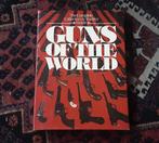 Guns of the world, Verzamelen, Militaria | Algemeen, Ophalen of Verzenden, Landmacht, Nederland, Boek of Tijdschrift