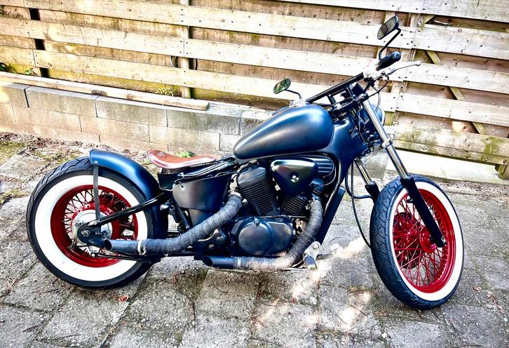 GERESERVEERD.  Honda VT 600C Shadow Bobber, Motoren, Motoren | Honda, Particulier, Chopper, meer dan 35 kW, 2 cilinders, Minimaal motorrijbewijs A1
