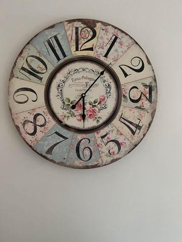 Wandklok Zuid Frankrijk - 58cm Doorsnede beschikbaar voor biedingen