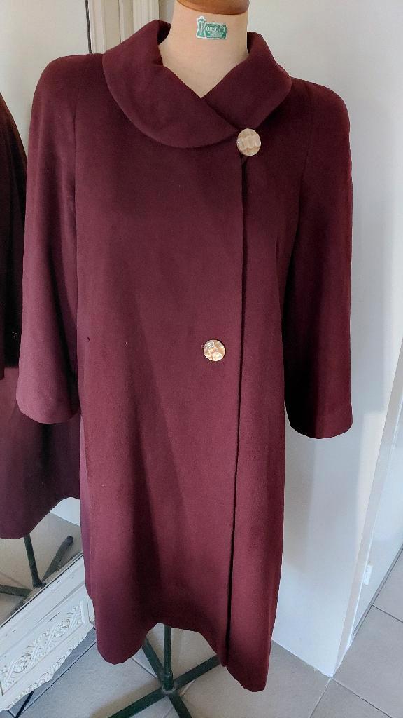 Wollen jas mantel bordeauxrood, Kleding | Dames, Jassen | Winter, Zo goed als nieuw, Maat 38/40 (M), Overige kleuren, Ophalen of Verzenden