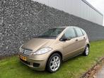 Mercedes-Benz A-Klasse 170 Classic Automaat - 1e eigenaar, Auto's, Gebruikt, 4 cilinders, 116 pk, Beige