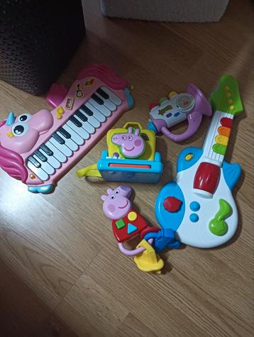 Muziek speelgoed beschikbaar voor biedingen