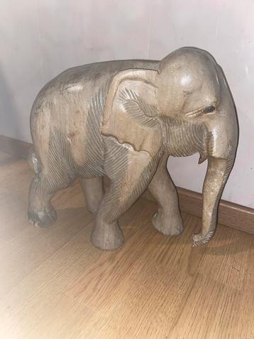 Houten Olifant Beeld Handgesneden Decoratie Kunstobject Unie beschikbaar voor biedingen
