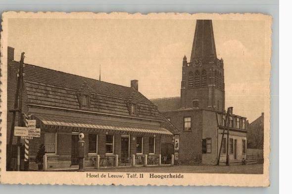 Hoogerheide Hotel de leeuw + Benzinepomp, Verzamelen, Ansichtkaarten | Nederland, Ongelopen, Noord-Brabant, 1920 tot 1940, Ophalen of Verzenden