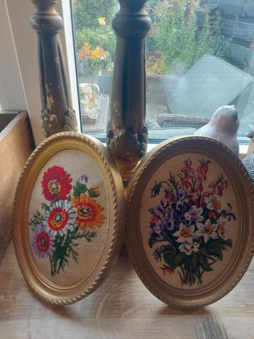 2 prachtige Franse lijstjes met geborduurde bloemen p.p st.  beschikbaar voor biedingen