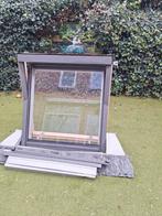 Hele mooie Fakro dakraam compleet 114x118, Ophalen, Zo goed als nieuw, Dakraam